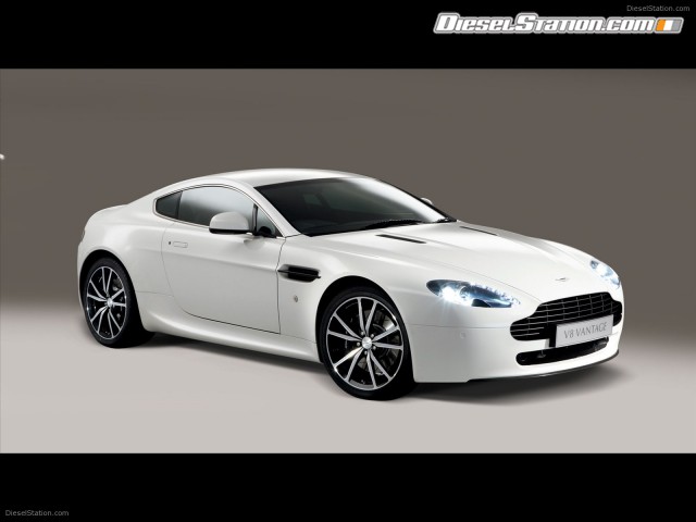 Aston Martin V8 Vantage N420 2011 Picture #6 Aston Martin V8 Vantage N420 2011 Picture #6